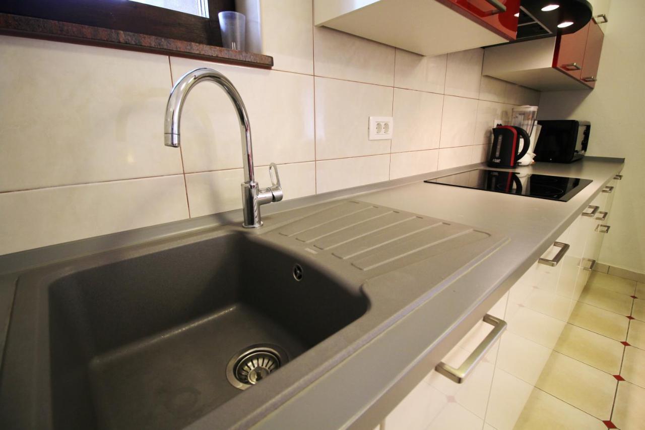 Apartment Duda Petrcane Buitenkant foto