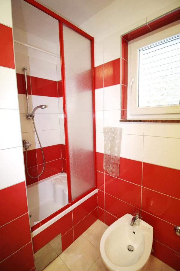 Apartment Duda Petrcane Buitenkant foto