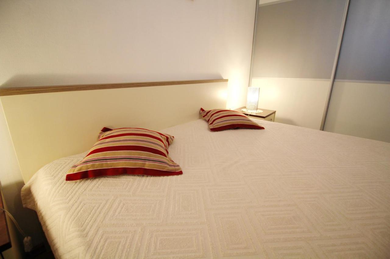Apartment Duda Petrcane Buitenkant foto